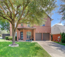 Elegant Home for Sale: Spacious Living in  Austin, TX