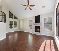 3-Bed Home with Gourmet Kitchen & Private Garden in Austin