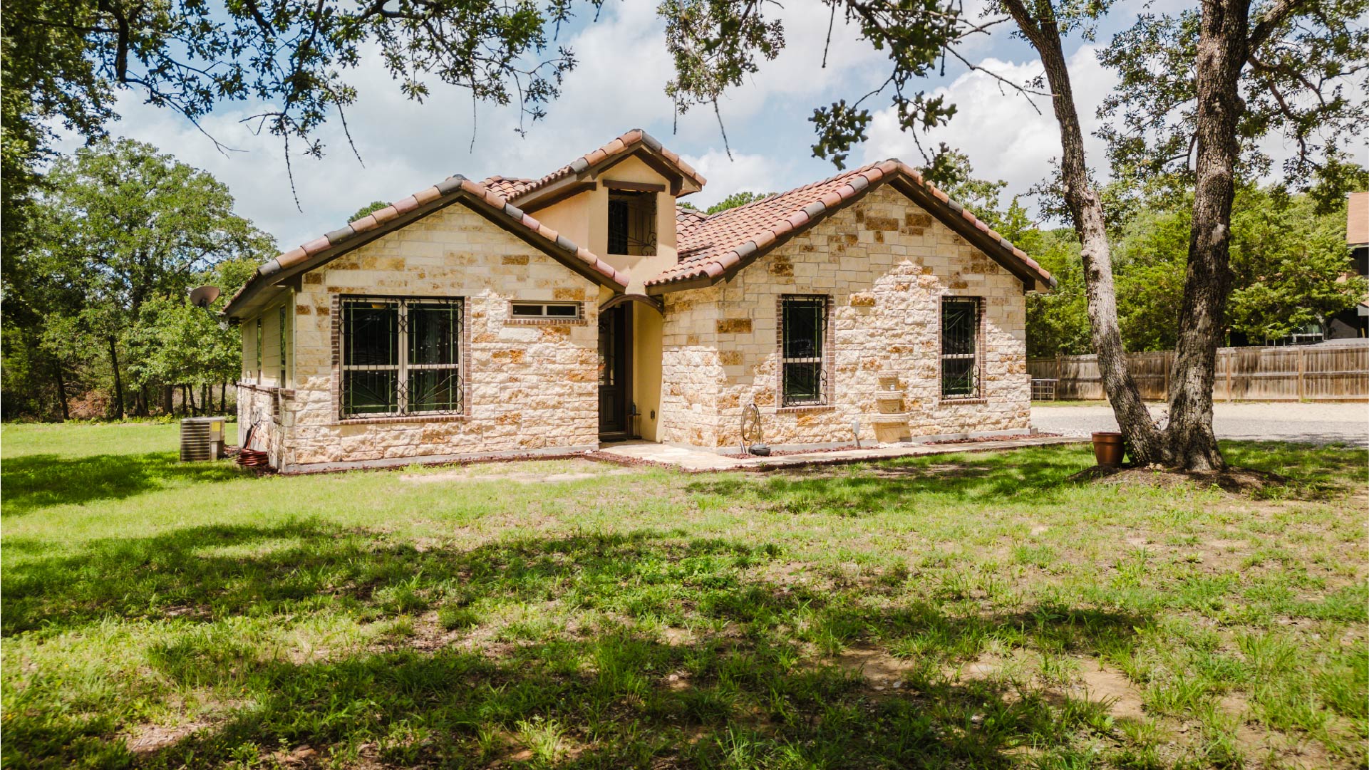 204 Matthew Cove, Bastrop TX 78602