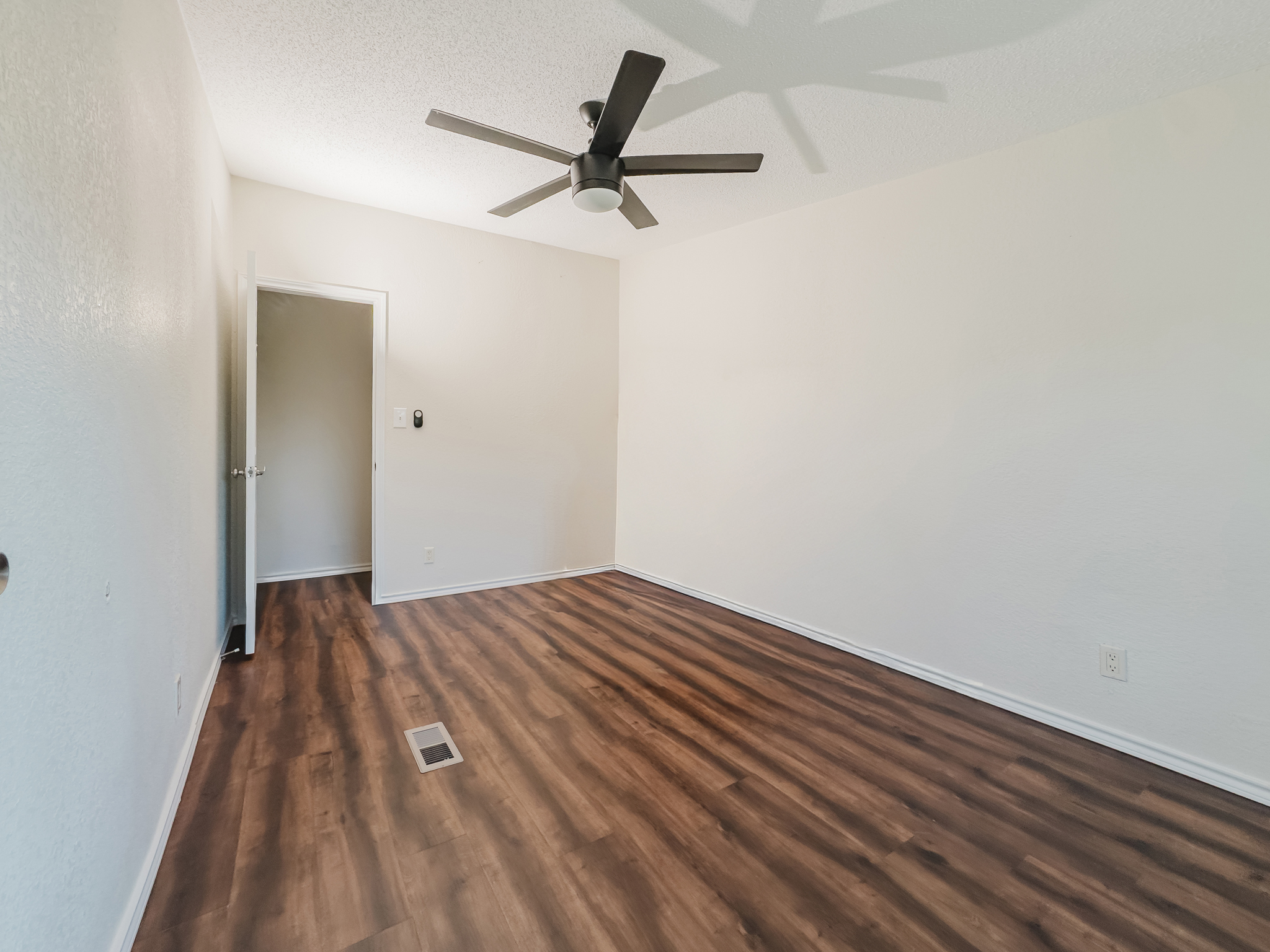 2709 County Road 463 Std Elgin Texas 78621