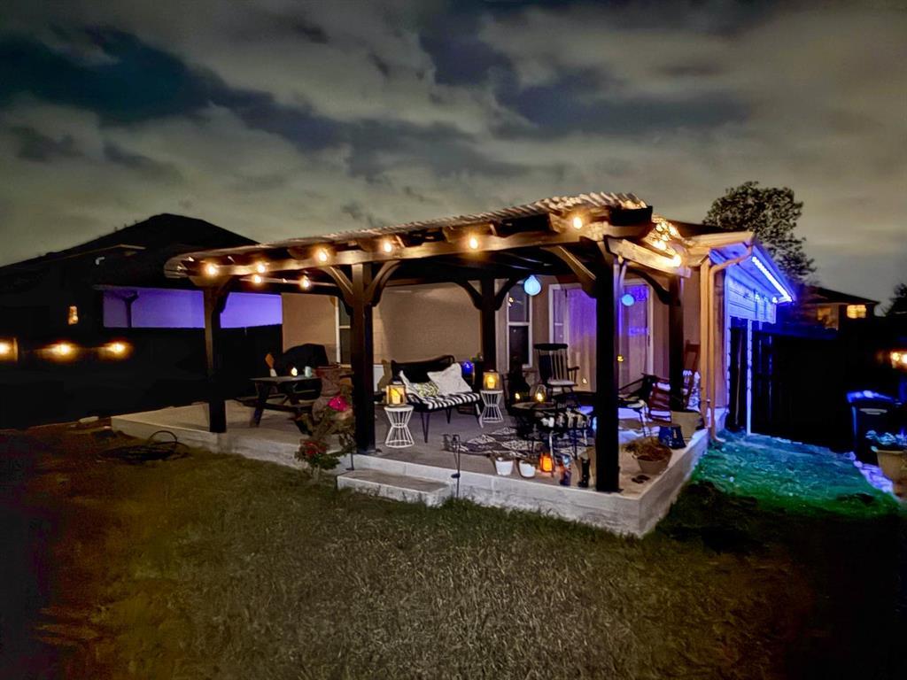 8824 Southwick Dr, Austin, TX 78724