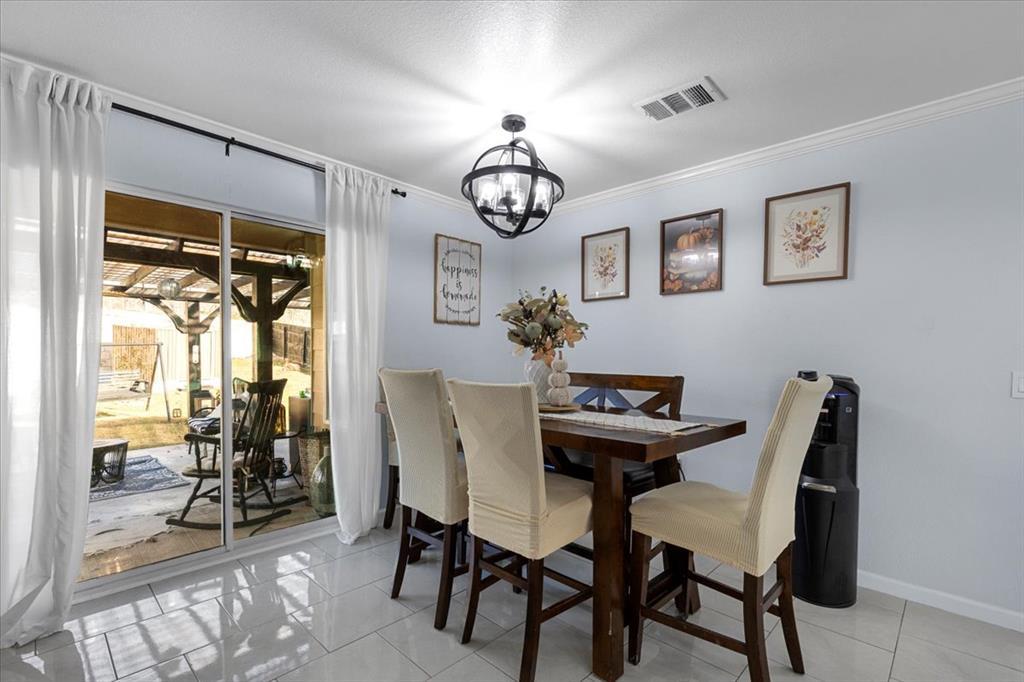 8824 Southwick Dr, Austin, TX 78724