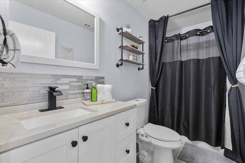 8824 Southwick Dr, Austin, TX 78724