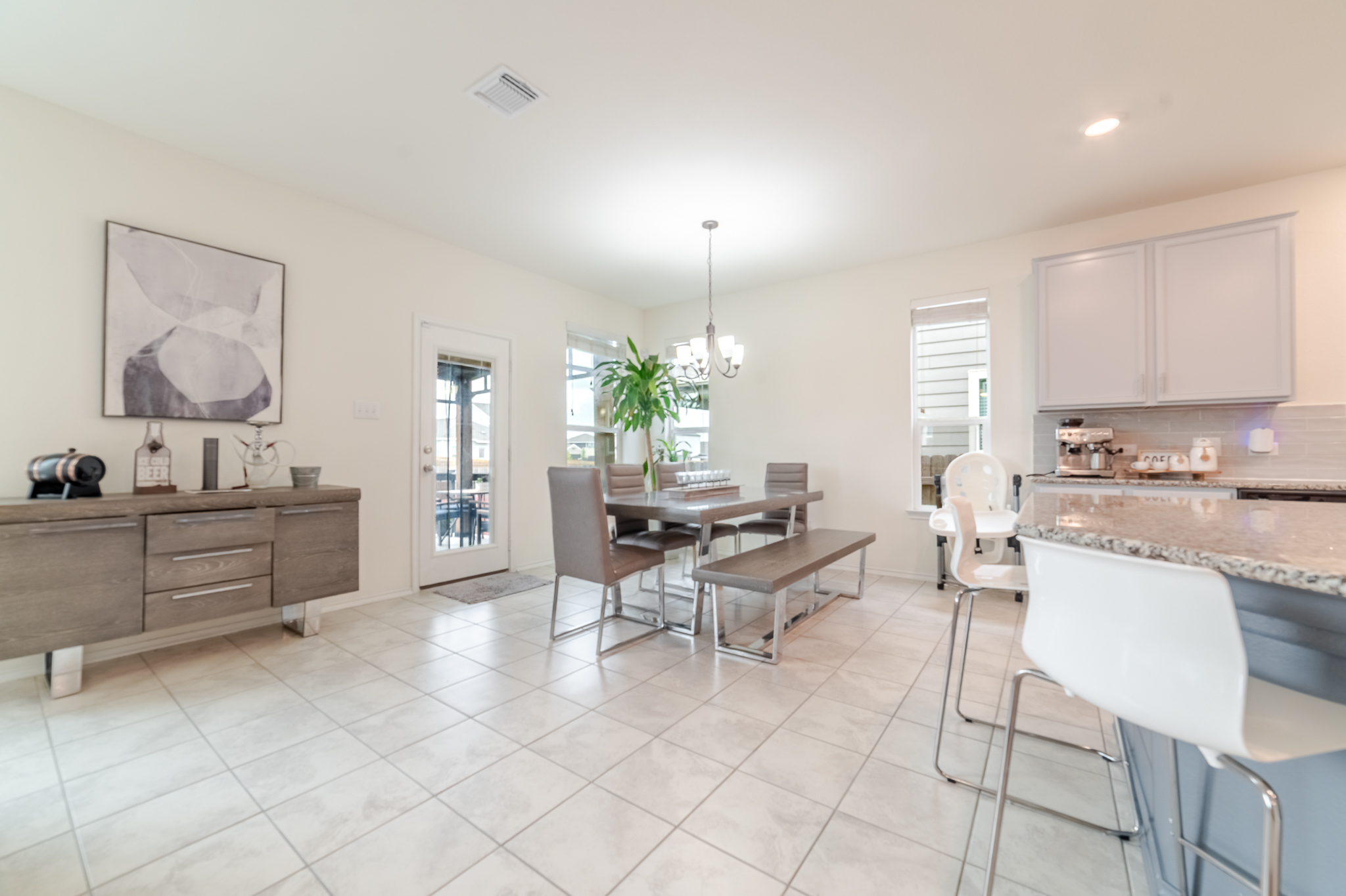 412 Josey Wales Dr, Jarrell, TX 76537