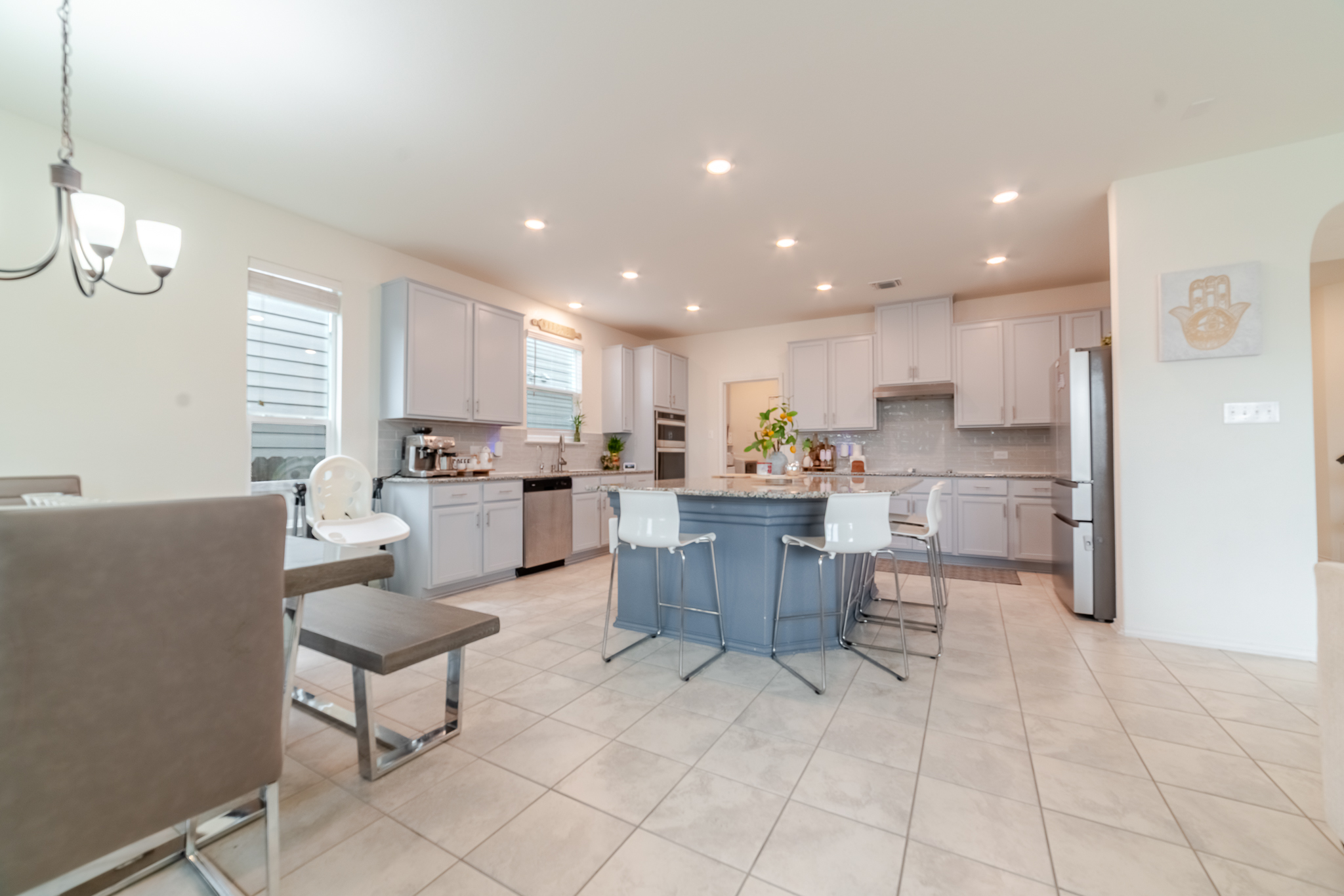 412 Josey Wales Dr, Jarrell, TX 76537