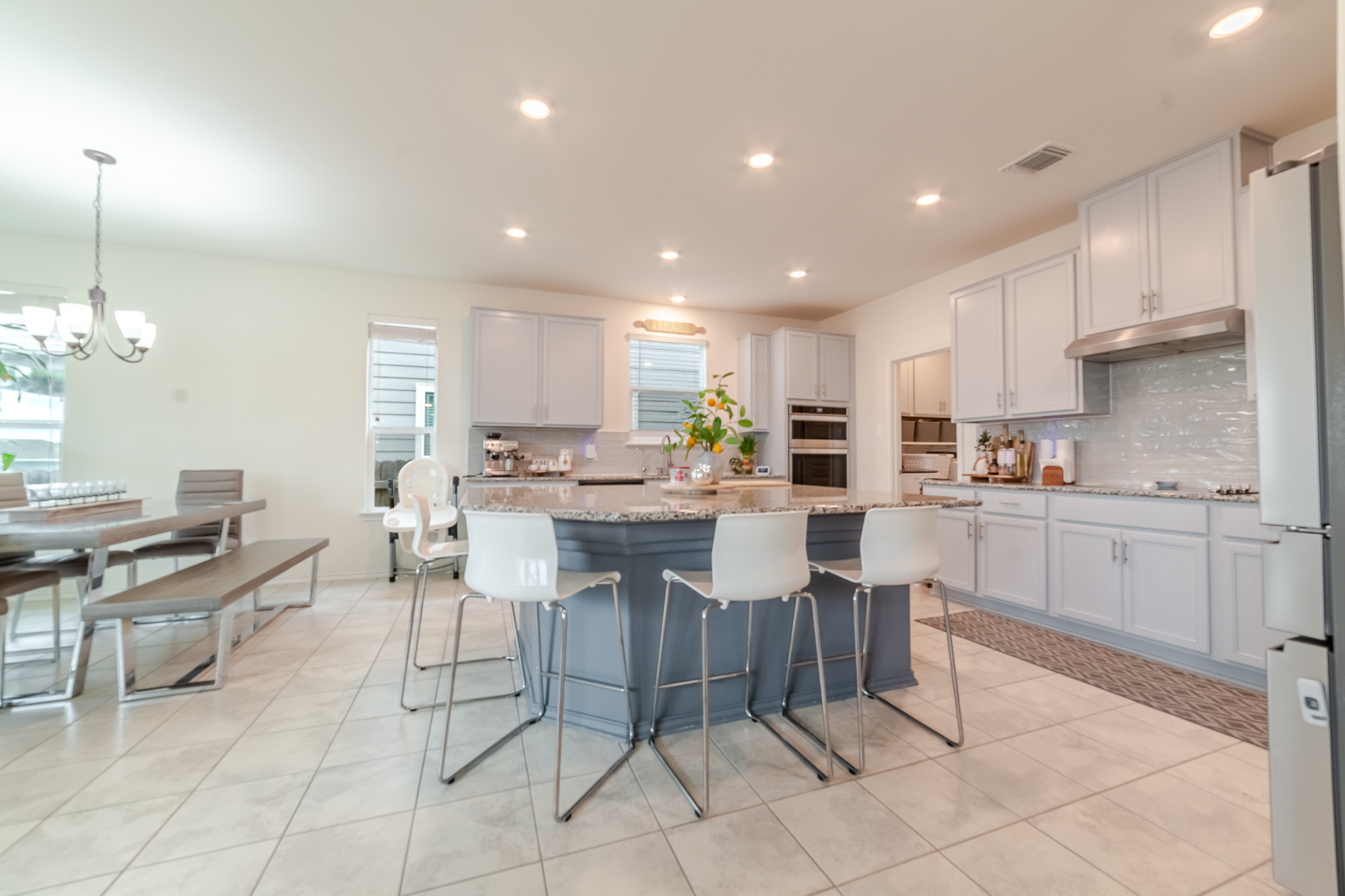 412 Josey Wales Dr, Jarrell, TX 76537