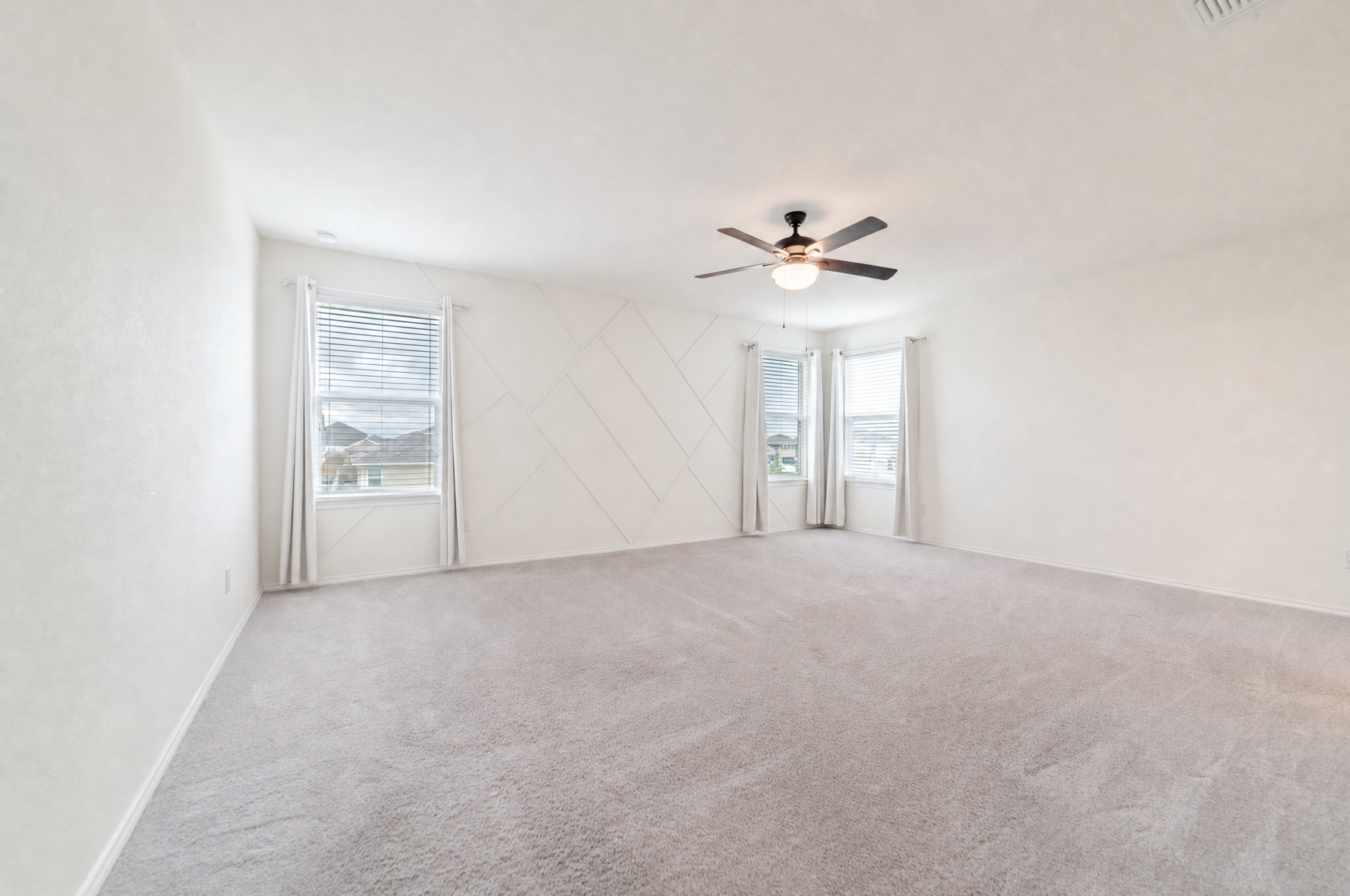 412 Josey Wales Dr, Jarrell, TX 76537