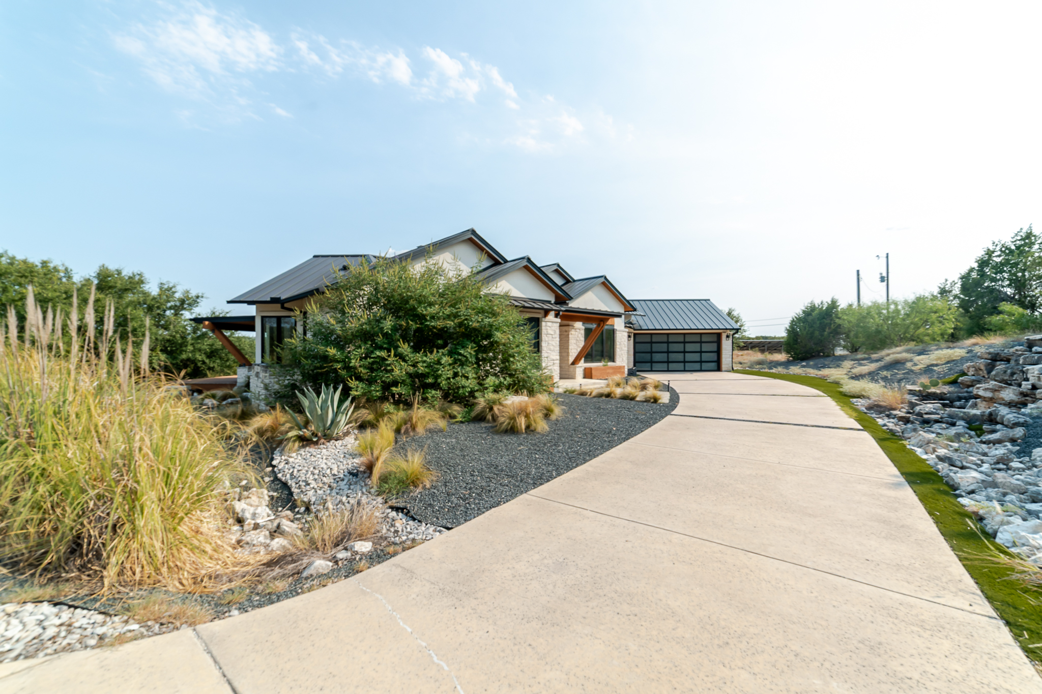 23801 Oscar Rd, Spicewood, Texas 78669