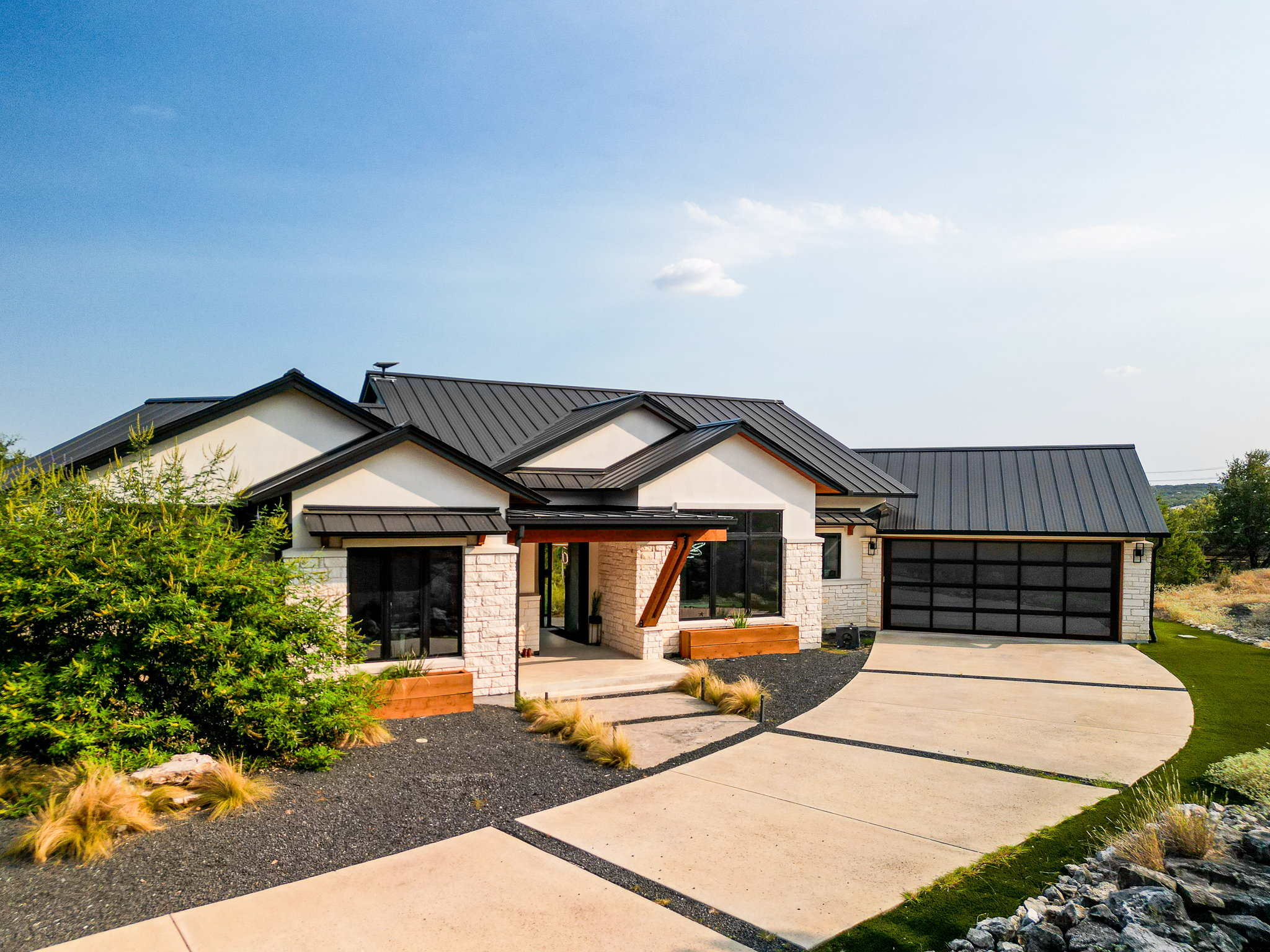 23801 Oscar Rd, Spicewood, Texas 78669