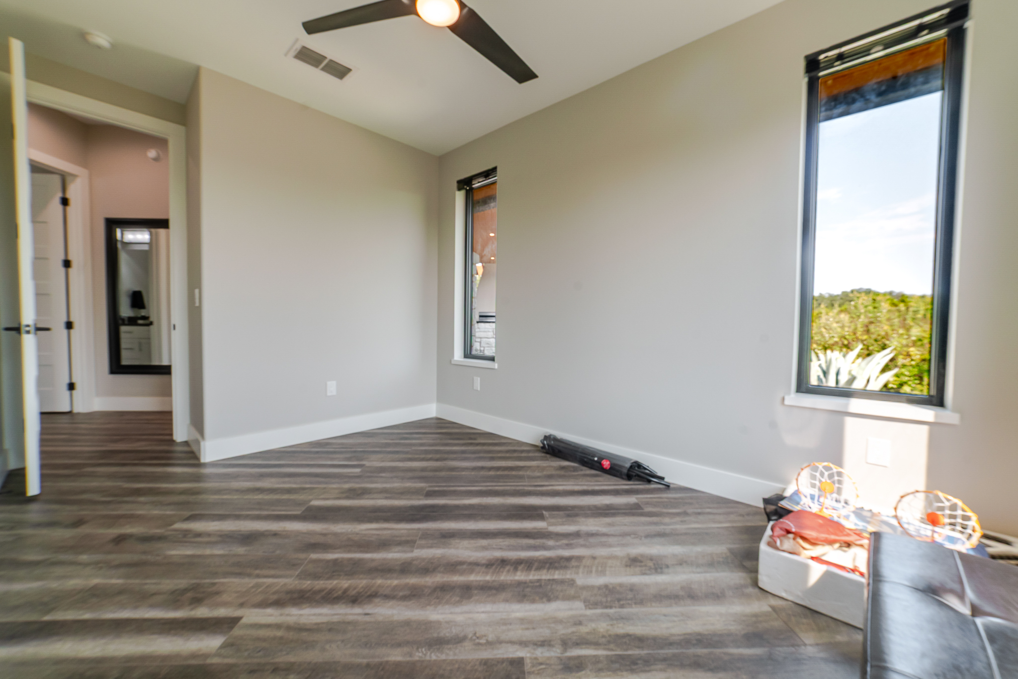 23801 Oscar Rd, Spicewood, Texas 78669