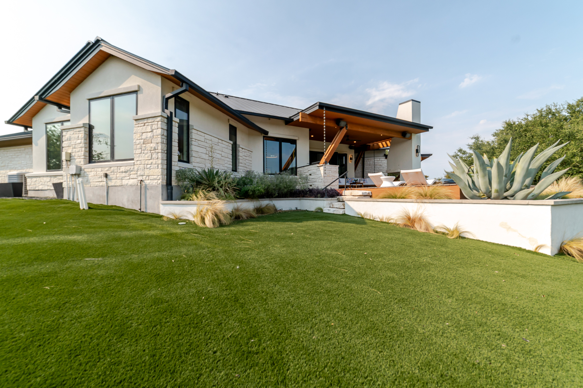 23801 Oscar Rd, Spicewood, Texas 78669