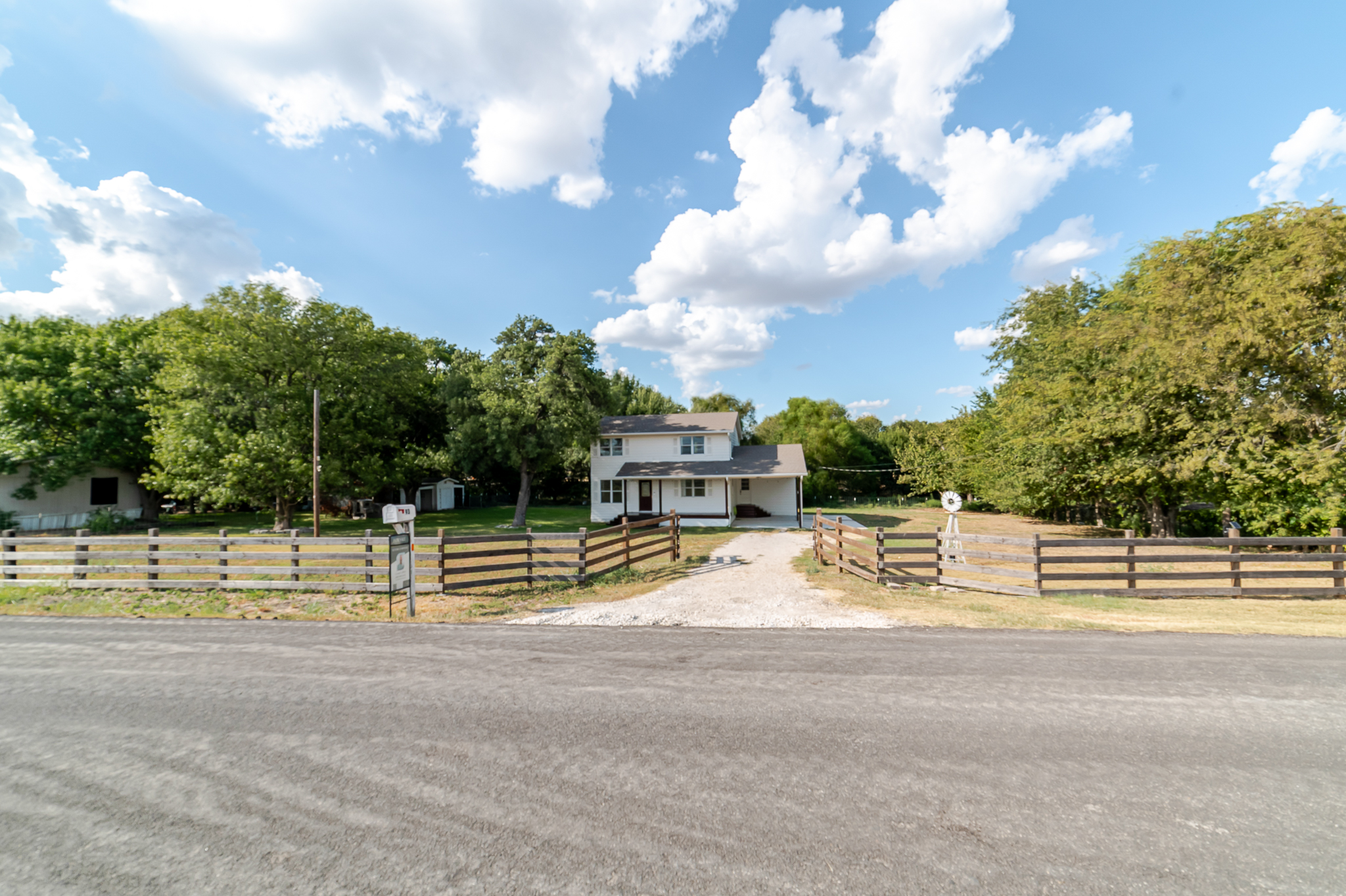 93 County Road 130, Georgetown, TX 78626 — photo 2