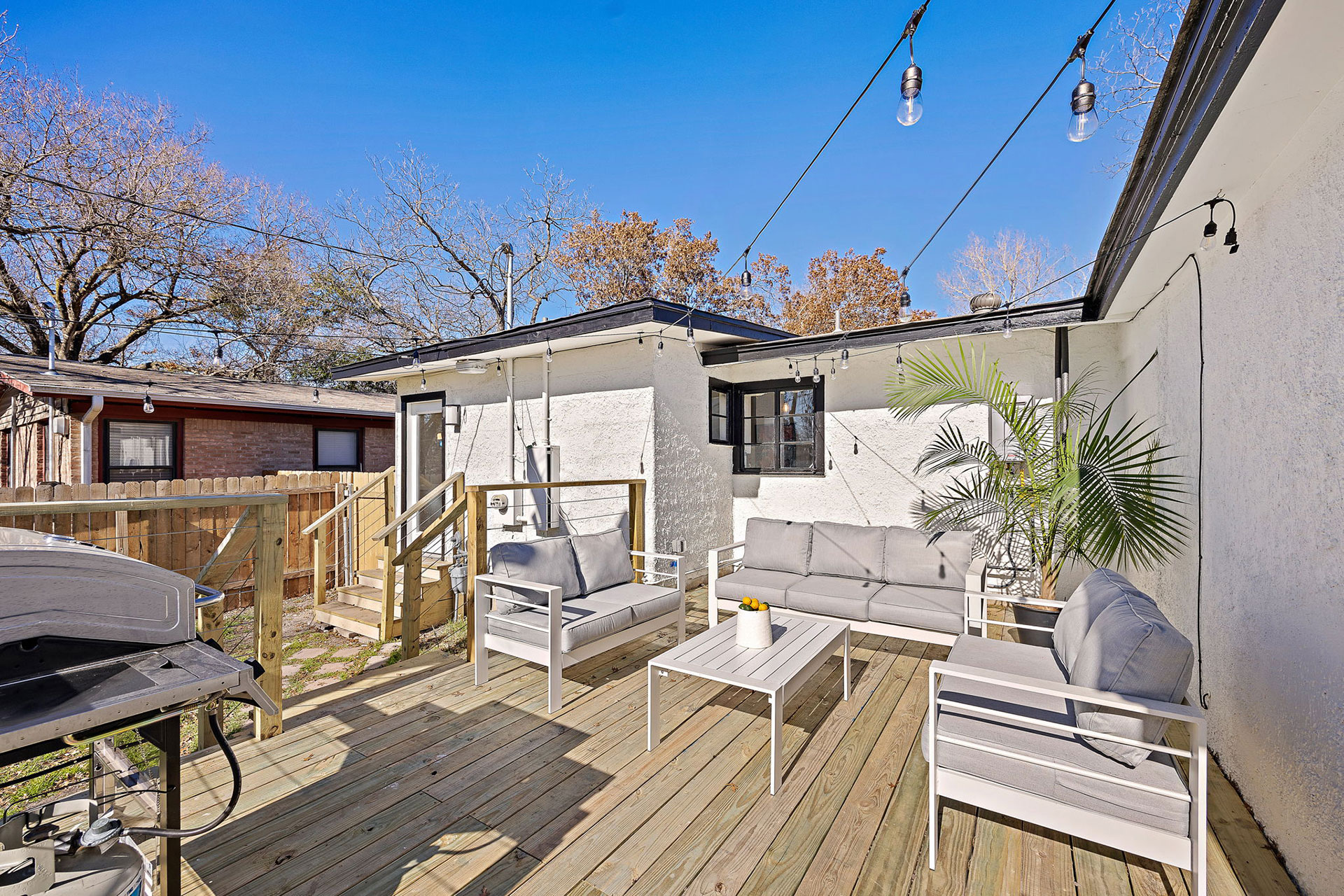 1317 Cloverleaf Dr, Austin, TX 78723