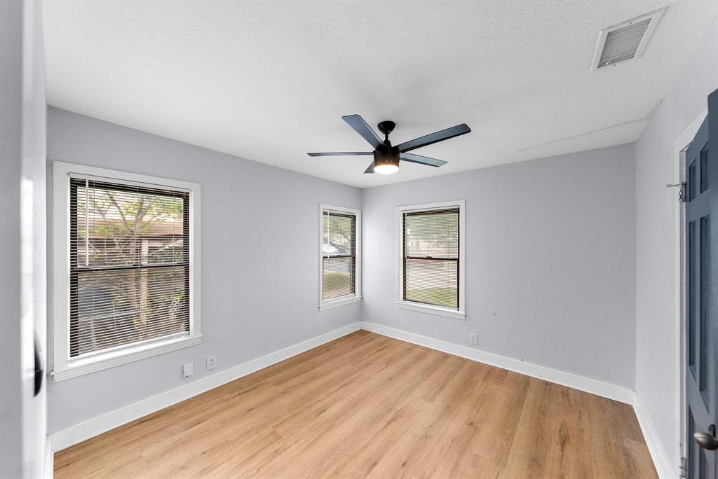 1627 W Thorain Blvd, San Antonio, TX 78201
