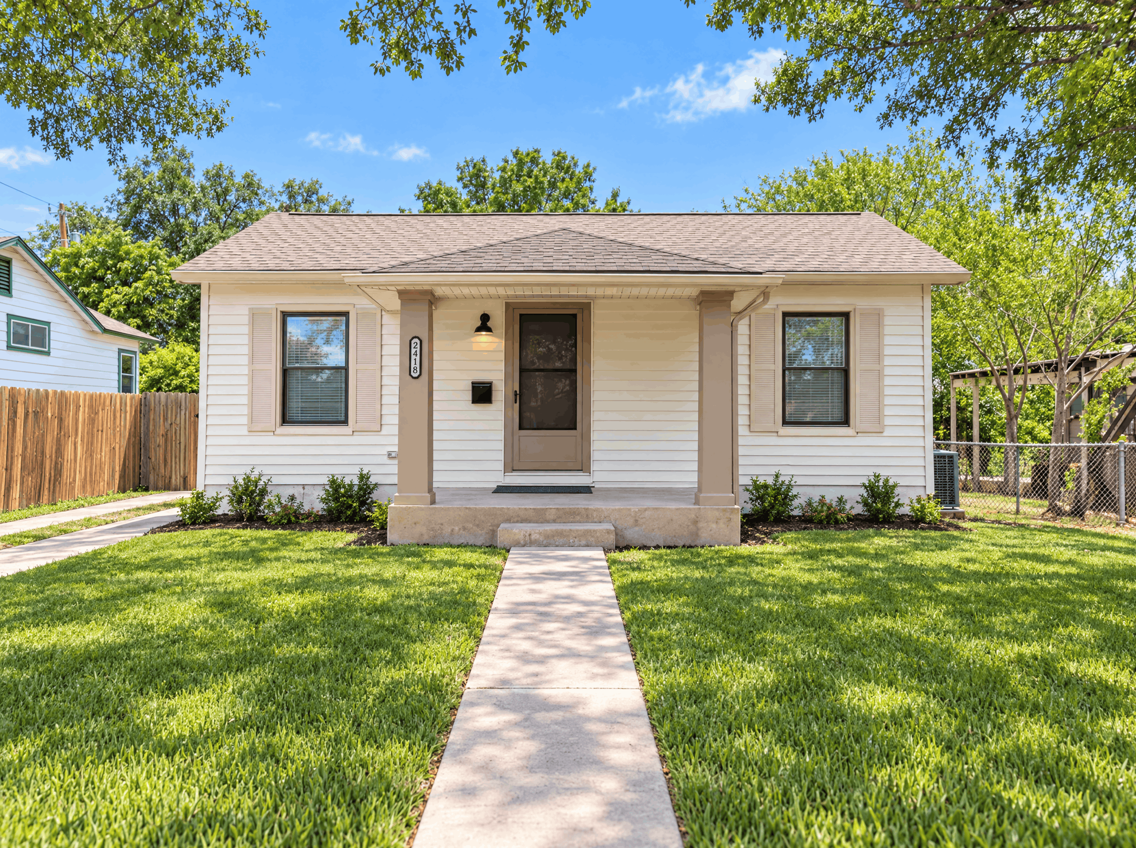 1627 W Thorain Blvd, San Antonio, TX 78201